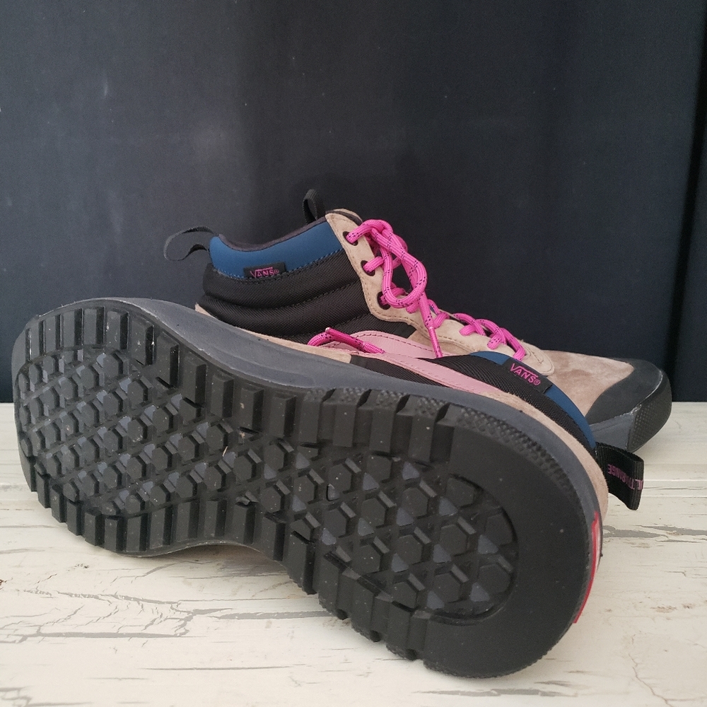 Vans Ultrarange Hi DL MTE Mid-Top  Sneaker - Unisex size 8 Men's/ 9.5 Women's - Picture 10 of 15